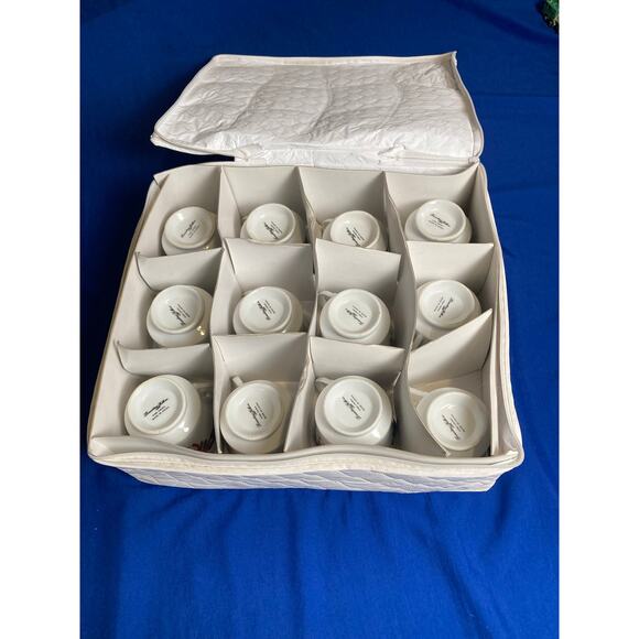 Poinsettia and Ribbons 12 Piece Tea/ Coffee Cups w/ Storage Case White Red Green - Picture 2 of 7